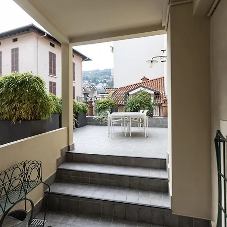Stresa Residence מלון דירות סטרסה