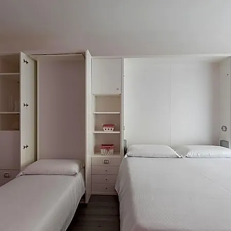 Stresa Residence Aparthotel 4*