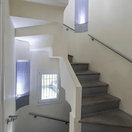 מלון דירות Stresa Residence *