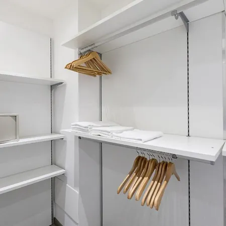 מלון דירות Stresa Residence 4*