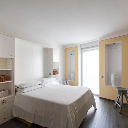Stresa Residence מלון דירות סטרסה