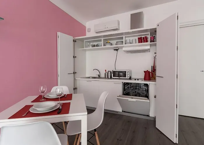 Stresa Residence מלון דירות